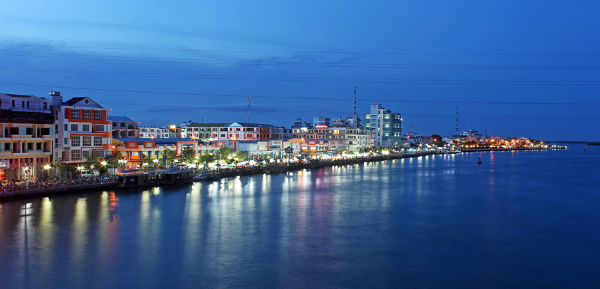 Th&agrave;nh[-]phố[-]trẻ[-]H&agrave;[-]Ti&ecirc;n[-]nh&igrave;n[-]từ[-]tr&ecirc;n[-]cao